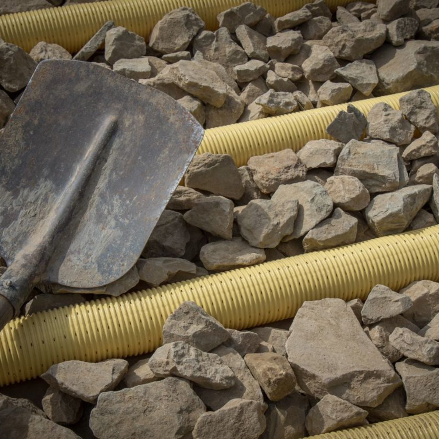 Réalisation d'un puits perdu avec drain dispersant DVert Réalisation d'un puits perdu avec drain dispersant DVert